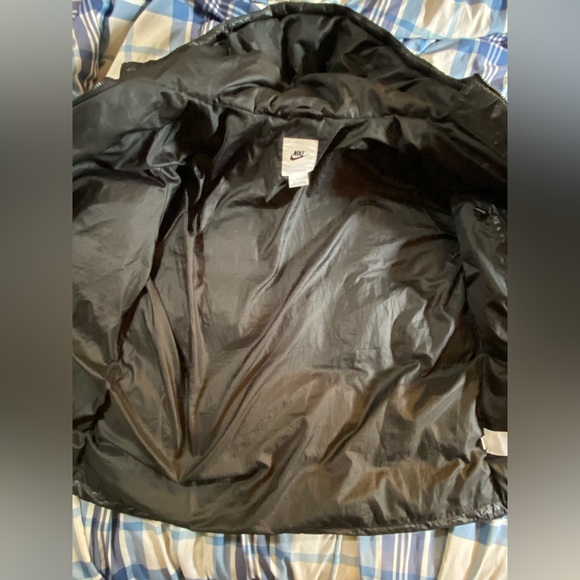 Men’s Nike Puffer Jacket Winter Coat - Picture 2 of 8